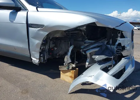 2018 Jaguar F-Pace 25T Prestige из США, поврежденный, VIN SADCK2FX4JA265978